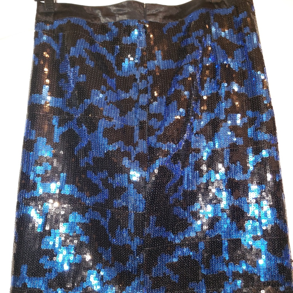 BCBG Paris Blue & Black Sequined Pencil Skirt Sz 4